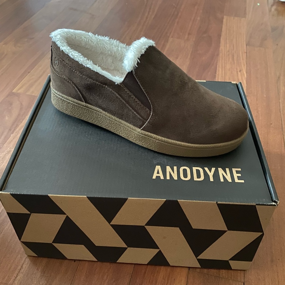 SLIPPERS Anodyne orthotic slippers mens 8 Espresso